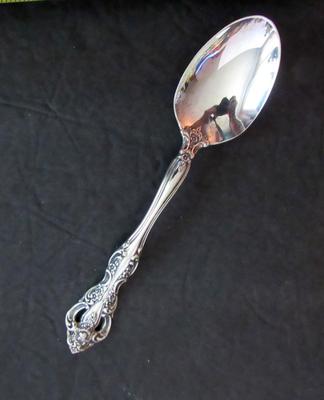 Vintage Oneida Sterling Silver Teaspoon, Michelangelo Pattern