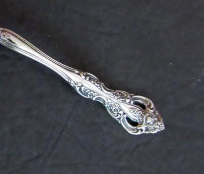 Vintage Oneida Sterling Silver Teaspoon, Michelangelo Pattern