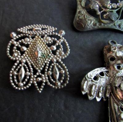 Misc Jewelry Parts Lot: 2 Belt Buckles, Brooch, Bracelet and Other