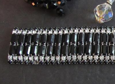 Misc Jewelry Lot, Bracelets, Earrings, Necklace, Read Description
