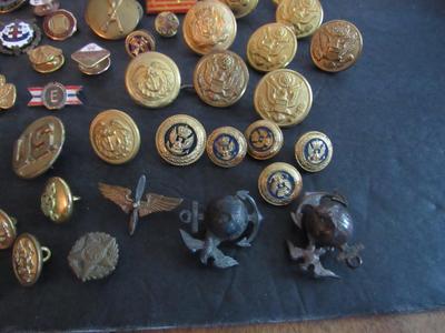 Large Lot of Vintage Military Buttons, Pins, Etc