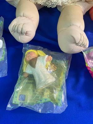 CABBAGE PATCH KID AND HER OTHER LITTLE FRIENDS