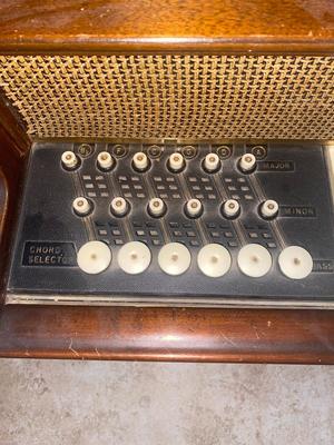 ADORABLE AUDION TABLE TOP ORGAN