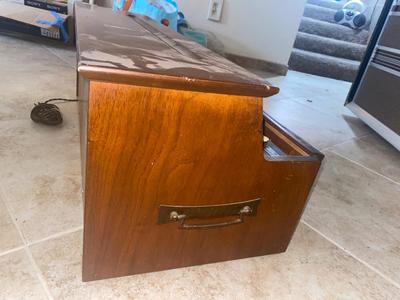 ADORABLE AUDION TABLE TOP ORGAN
