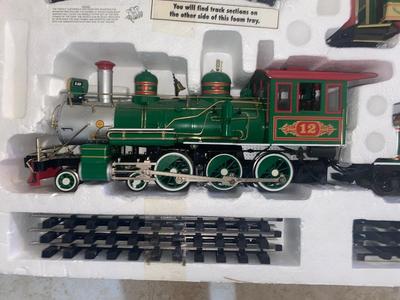 SUPER SIZED BACHMAN BIG HAULER CHRISTMAS TRAIN AND MOVIES