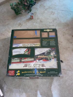 SUPER SIZED BACHMAN BIG HAULER CHRISTMAS TRAIN AND MOVIES
