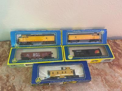 AHM TRAIN CARS IN ORIGINAL BOXES
