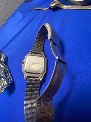 MEN’S LORUS AND VALENTINE WATCHES