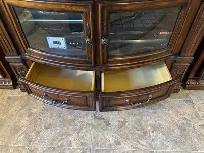 STUNNING FAIRMONT DESIGNS ENTERTAINMENT CENTER