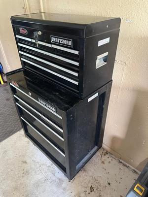 CRAFTSMAN 2 PIECE LOCKING TOOL CHEST ON CASTERS