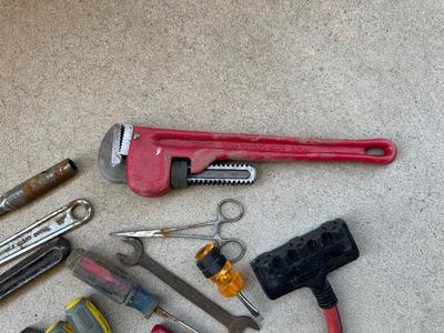 HAND TOOLS