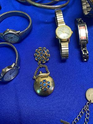 A BOX OF GOOD WATCHES AND OTHER JEWELRY