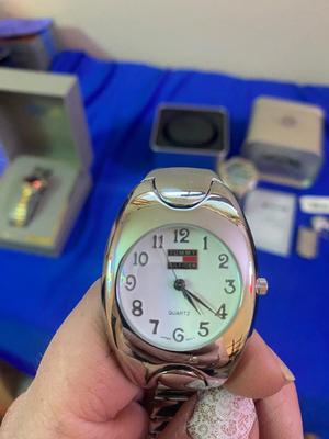 2 MENS WATCHES TOMMY HILLFIGER AND FOSSIL