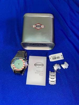 2 MENS WATCHES TOMMY HILLFIGER AND FOSSIL