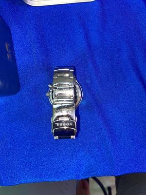 2 MENS WATCHES TOMMY HILLFIGER AND FOSSIL