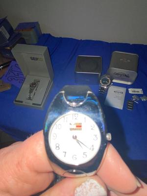 2 MENS WATCHES TOMMY HILLFIGER AND FOSSIL