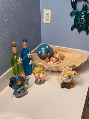 COOL SEA TURTLES, TROPICAL FISH AND OTHER OCEAN DECOR