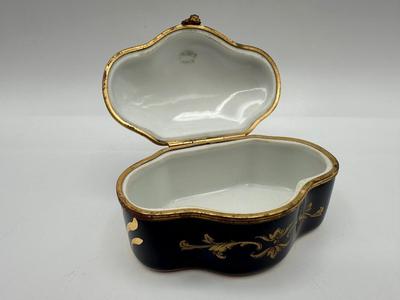 Vintage LIMOGES Cobalt Blue Porcelain 22K Gold Accent Trinket Box
