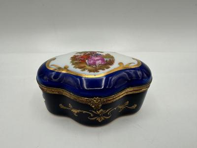 Vintage LIMOGES Cobalt Blue Porcelain 22K Gold Accent Trinket Box