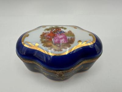 Vintage LIMOGES Cobalt Blue Porcelain 22K Gold Accent Trinket Box