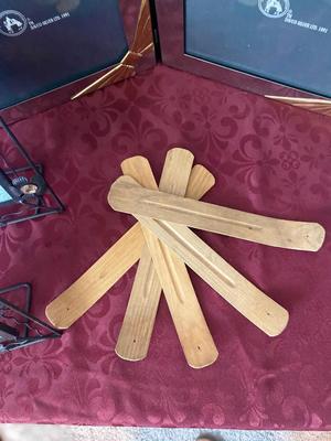 PICTURE FRAMES-SCRAP BOOKS AND VASES