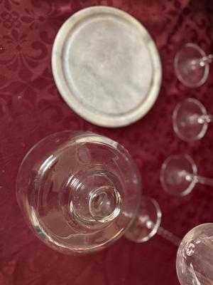 ANTIQUE PLATE AND VINTAGE GLASS