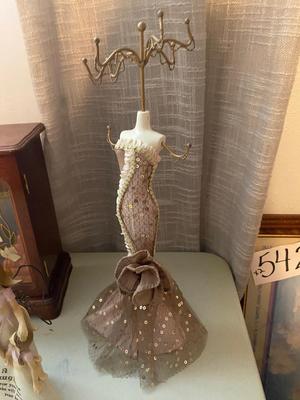 JEWELRY BOX, PRETTY NECKLACE HANGER AND MOTHER/DAUGHTER DECORATION