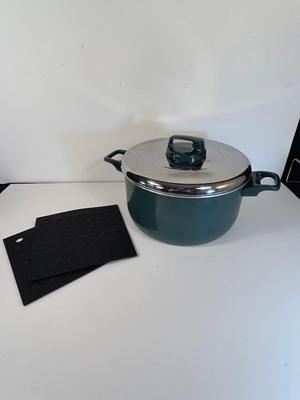 Lot 72. T-Fal Stock Pot
