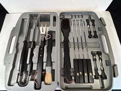 Lot 76 Grill Accessories Set