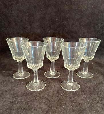 Lot 100 Cordial Glasses