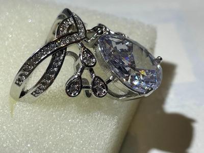 Ladies Huge New Never Worn Silver-tone Fashion Ring Size-7.25 w/Crystal Stones as Pictured.