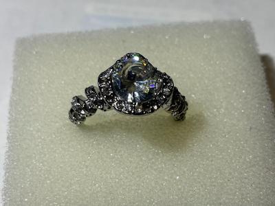 Ladies New Never Worn Silver-tone Dainty Fashion Ring Size-6.75 w/Crystal Stones as Pictured.