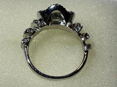 Ladies New Never Worn Silver-tone Dainty Fashion Ring Size-6.75 w/Crystal Stones as Pictured.