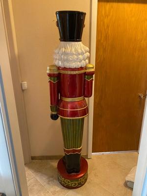 LIFE SIZED TIN NUTCRACKER STANDING 6’ TALL
