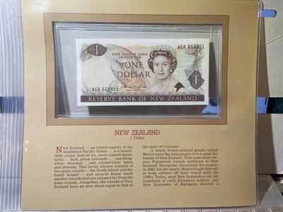 New Zealand 1 Dollar Banknote/Currency in Uncirculated Condition by Fleetwood as Pictured.
