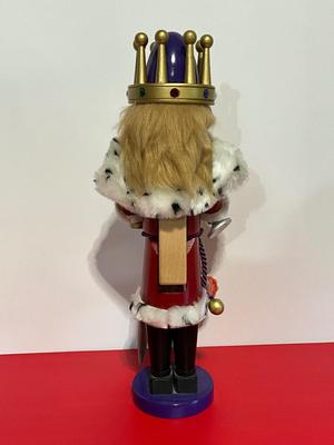 Collectible King Arthur of Camelot Nutcracker 18in