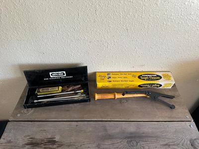 CLAY PIGEON THROWER AND GUN CLEANING KIT