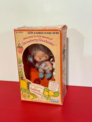 In Box Apricot - Strawberry Shortcake