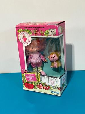 In Box Raspberry Tart - Strawberry Shortcake