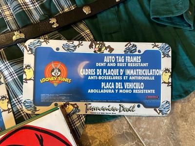 NEW LOONEY TUNES SHIRTS (MED) LEATHER BELT, 2 PLATE FRAMES, CLIPS AND CARD REGISTER