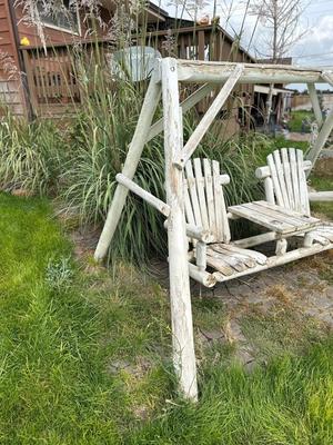LOG DOUBLE SEAT SWING WITH TABLE