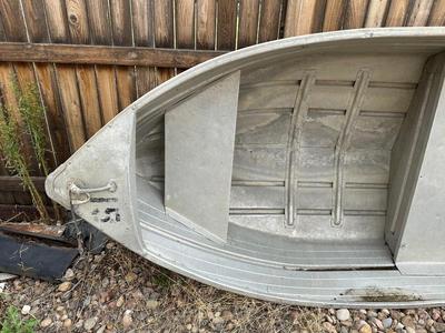 8 FT ALUMINUM BOAT WITH MOTOR GLIDE TROLLING MOTOR AND MOUNT
