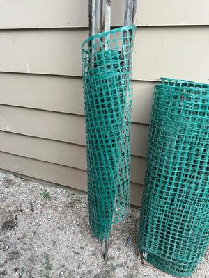 TEMPORARY FENCING WITH POLES
