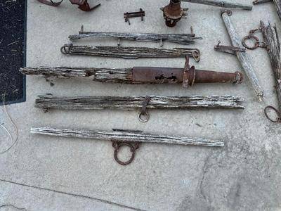 AN ASSORTMENT OF ANTIQUE/PRIMITIVE FARMING PIECES