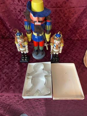 THE OUT OF TOWNER NUTCRACKER AND HIS TWO LITTLE SIDE KICKS, WITH A GINGERBREAD MAN COOKIE CUTTER