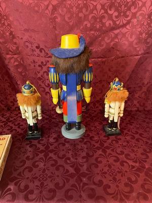 THE OUT OF TOWNER NUTCRACKER AND HIS TWO LITTLE SIDE KICKS, WITH A GINGERBREAD MAN COOKIE CUTTER