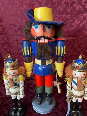 THE OUT OF TOWNER NUTCRACKER AND HIS TWO LITTLE SIDE KICKS, WITH A GINGERBREAD MAN COOKIE CUTTER