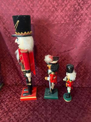 THE THREE AMIGOS NUTCRACKERS **BIG LITTLE AND SMALL***