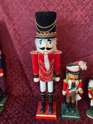 THE THREE AMIGOS NUTCRACKERS **BIG LITTLE AND SMALL***