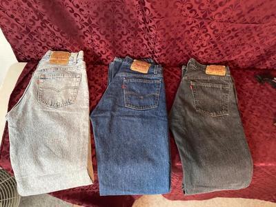 3 PAIR OF LEVIS 501 JEANS